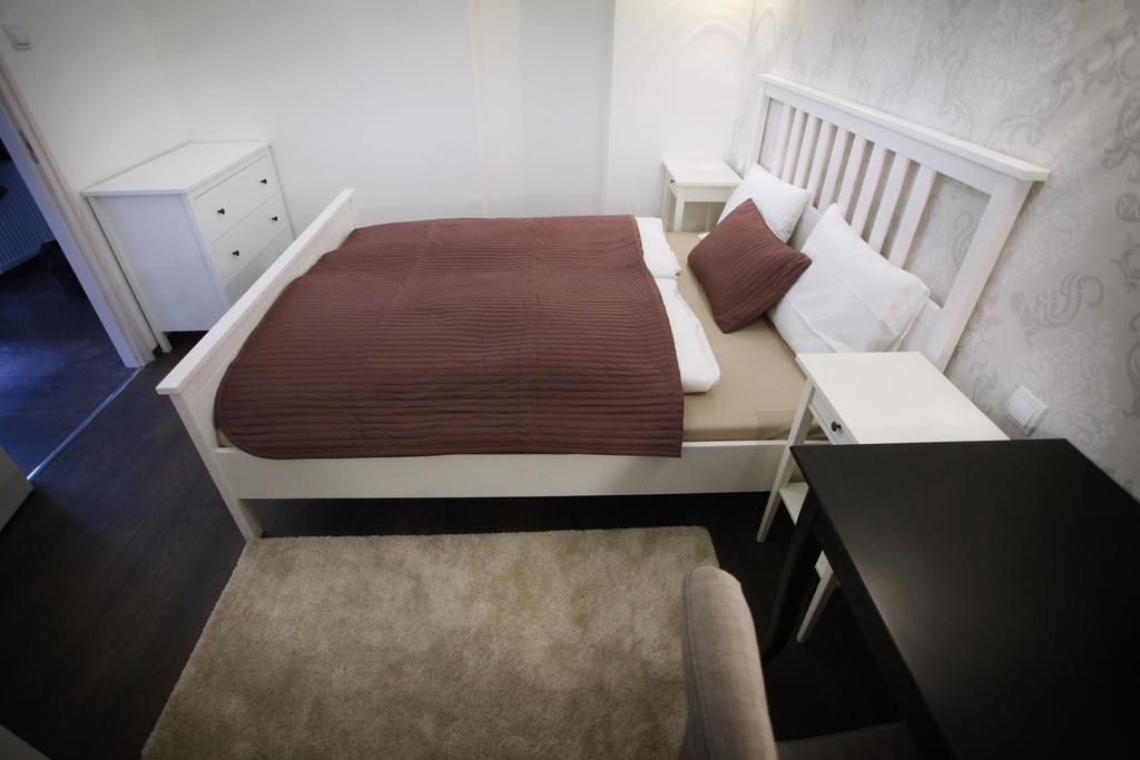 Chain Bridge Apartment Budapest Room photo